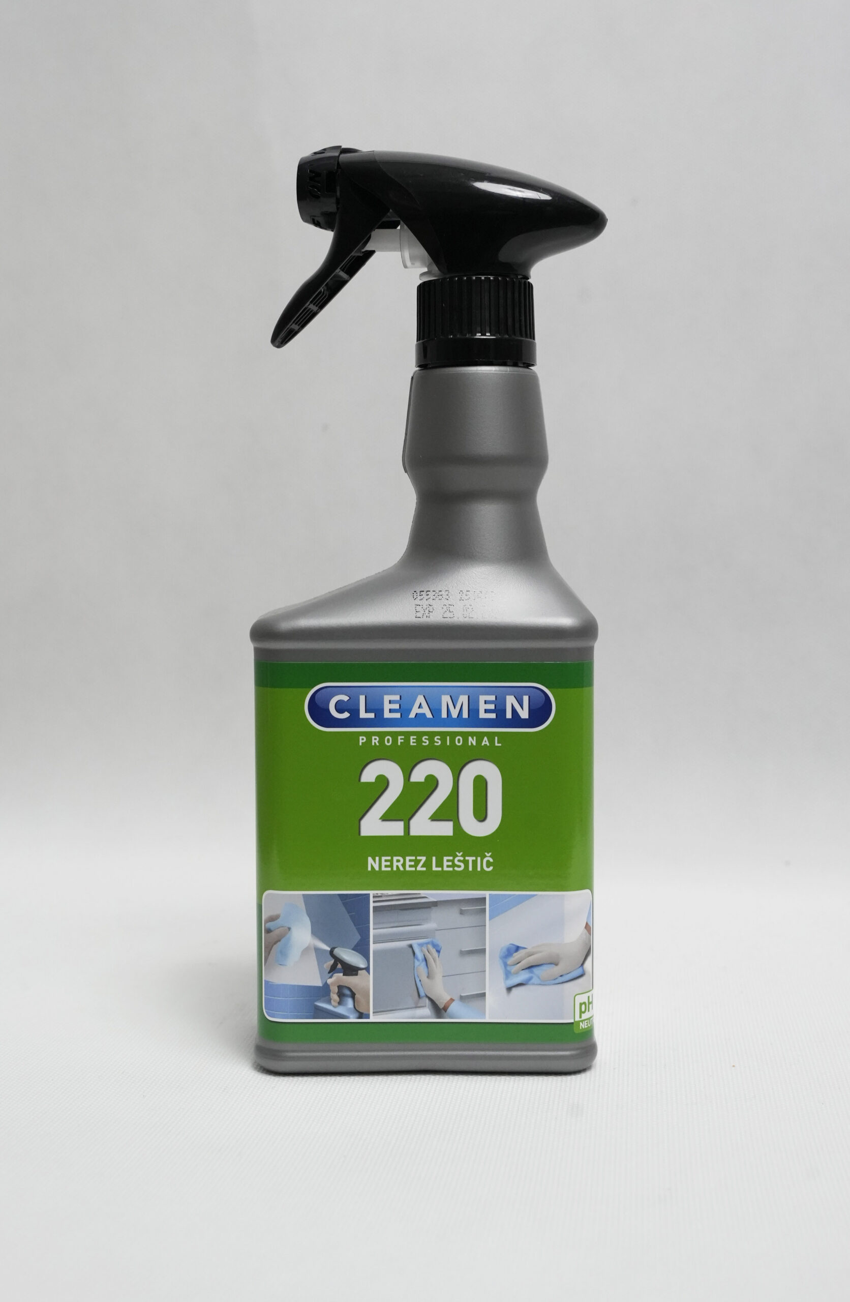 _DSC8809 kopia Cleamen 220 - środek do polerowania i zabezpieczania stali nierdzewnej - 550 ml - obrazek 1