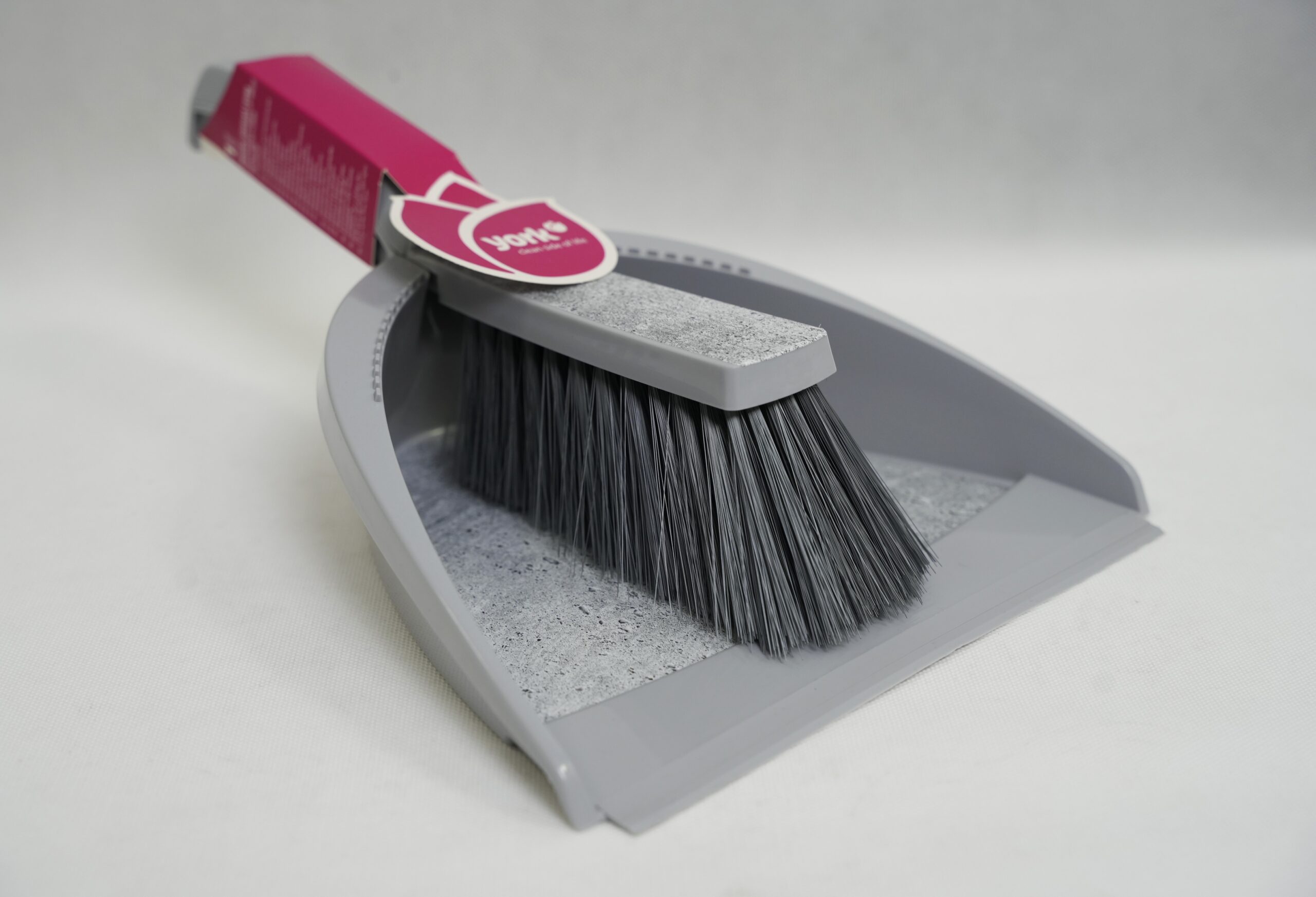 York Loft – zmiotka z szufelką z gumą York Loft – zmiotka z szufelką z gumą - obrazek 1